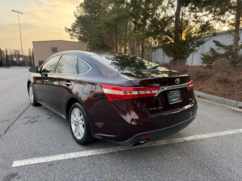 2013 Toyota Avalon Image 5