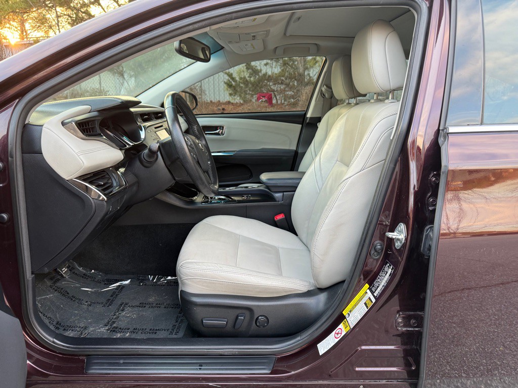 2013 Toyota Avalon Image 13