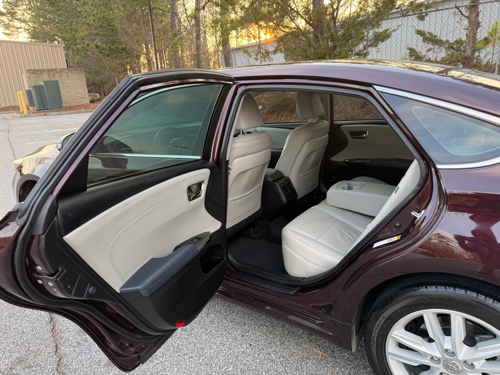 2013 Toyota Avalon Image 14