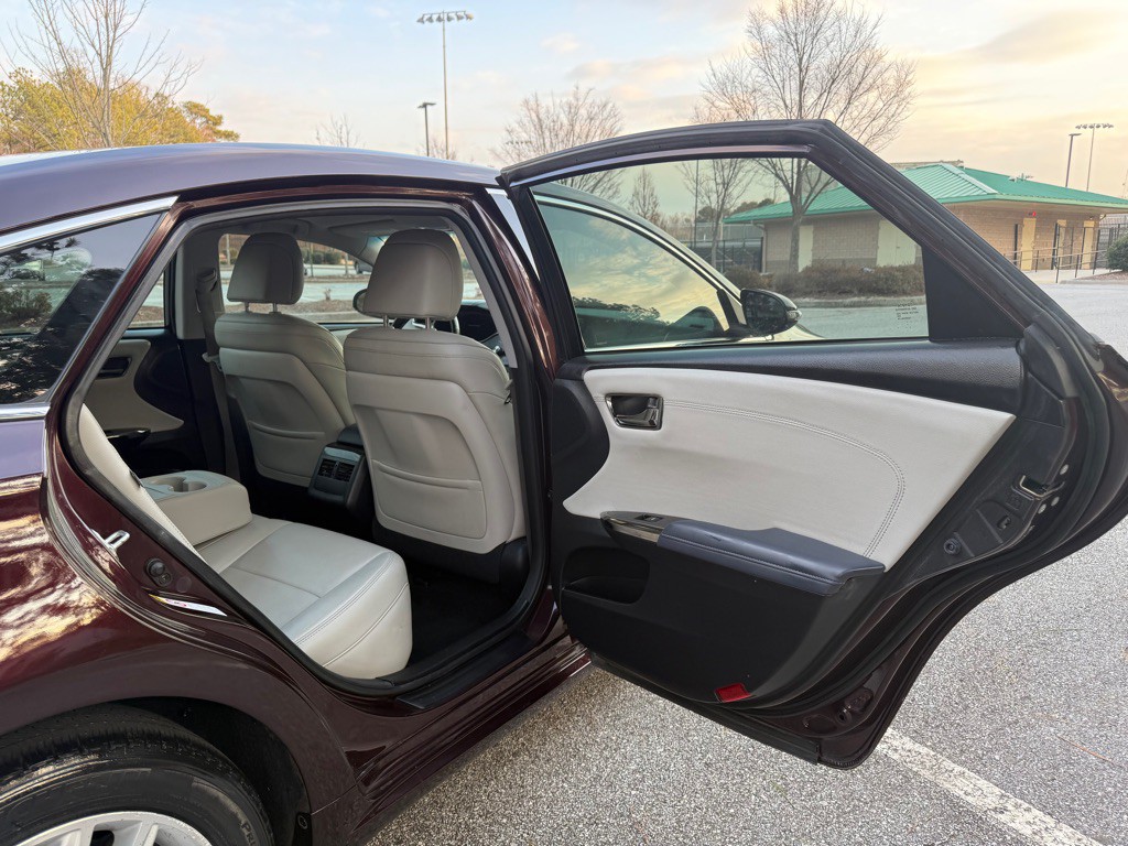 2013 Toyota Avalon Image 19