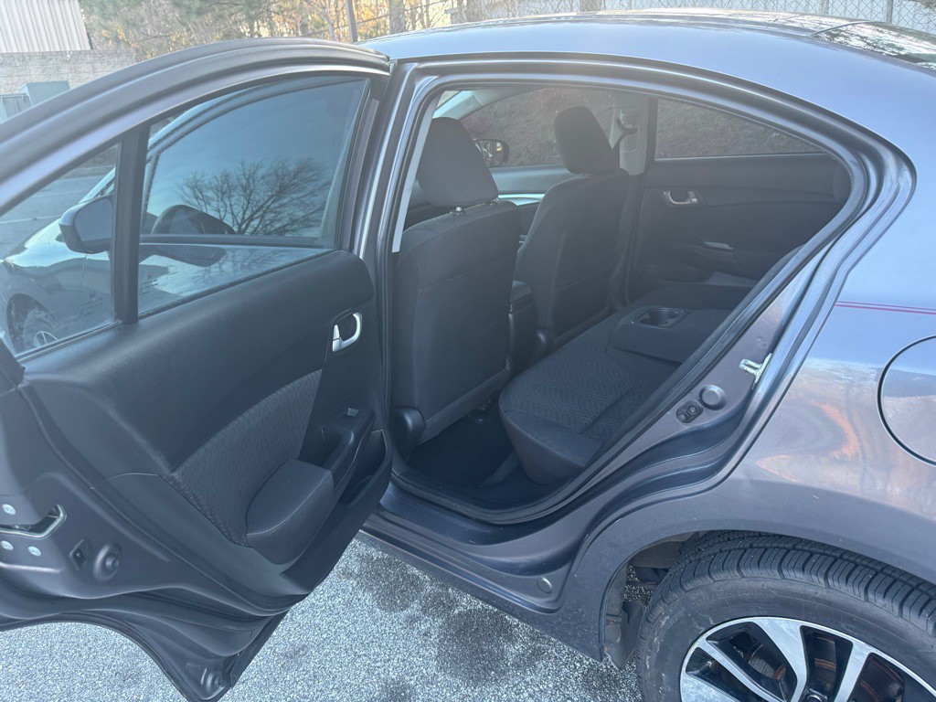 2015 Honda Civic Image 12