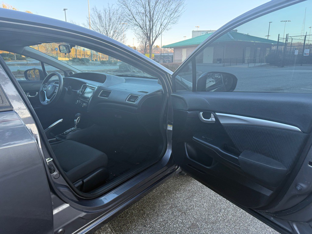 2015 Honda Civic Image 19