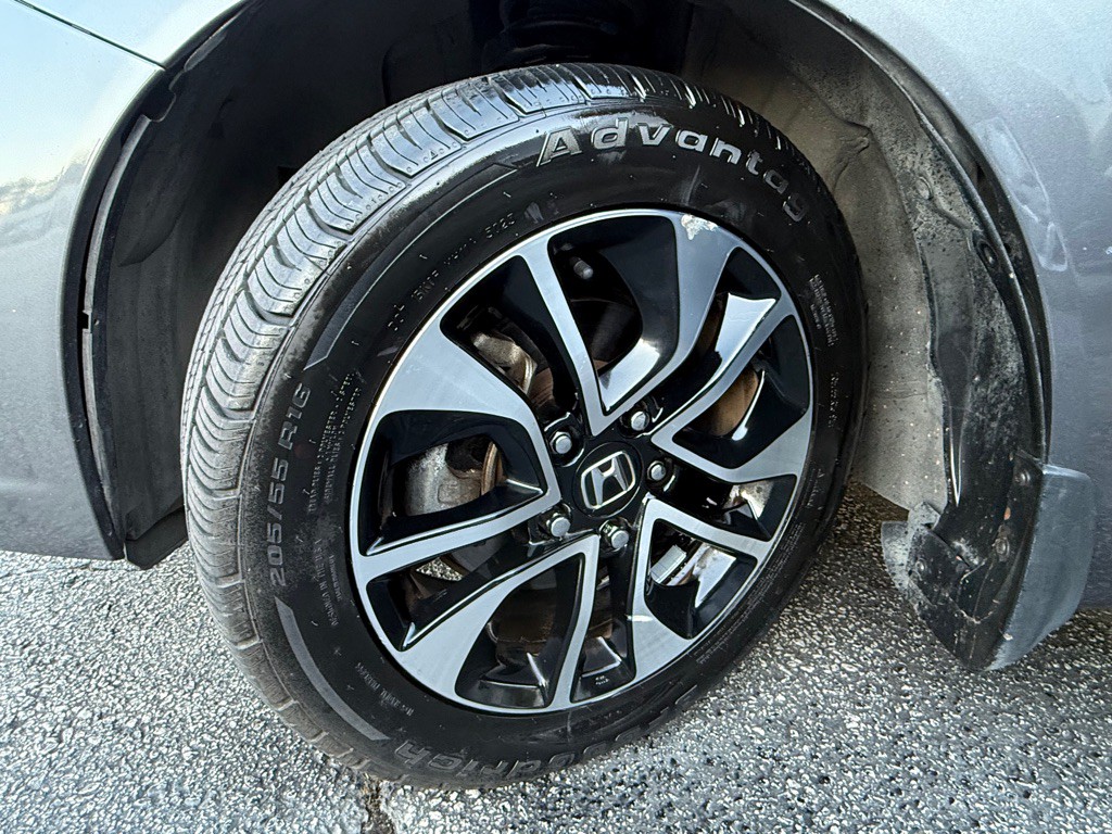 2015 Honda Civic Image 22