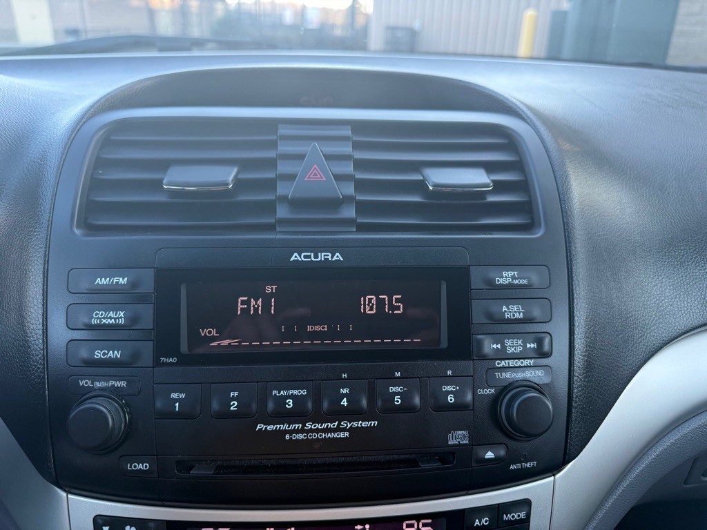 2005 Acura TSX Image 39