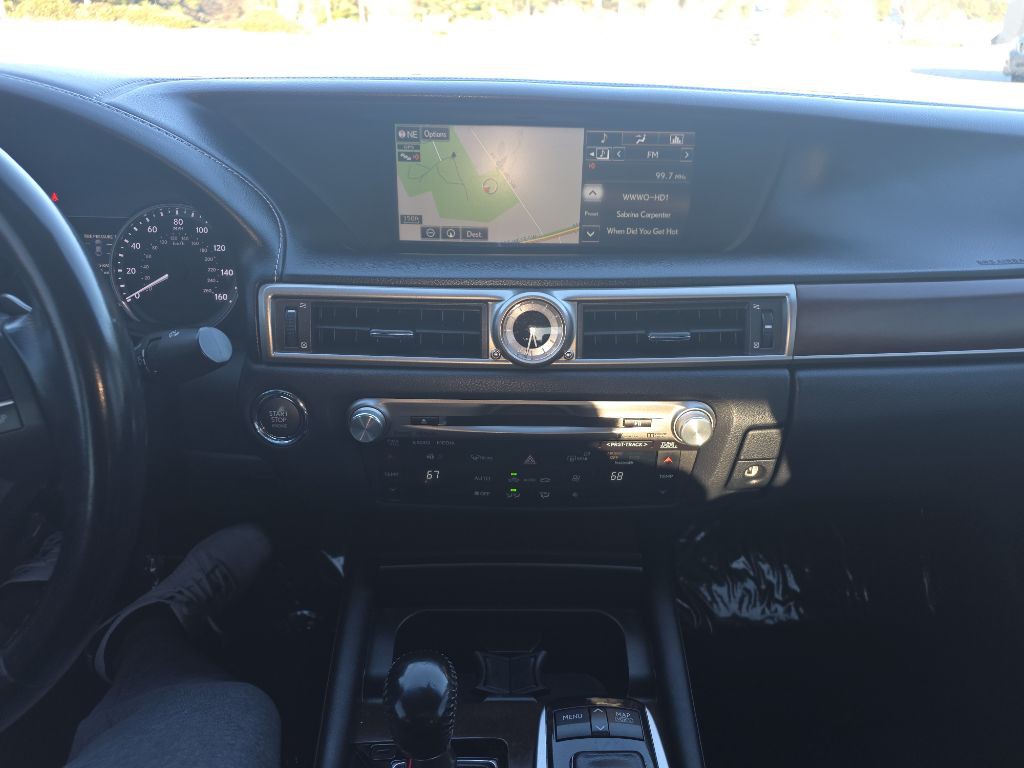 2015 Lexus GS Image 34