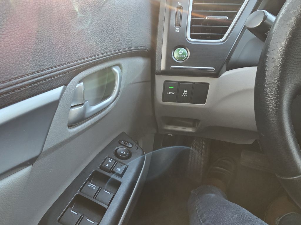 2013 Honda Civic Image 35