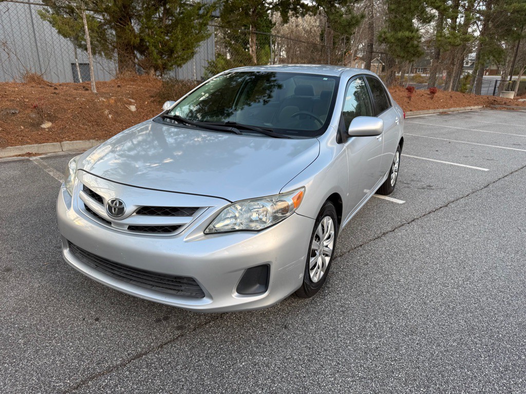 2012 Toyota Corolla Image 1
