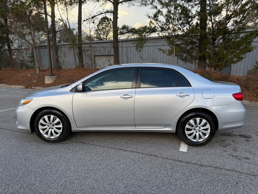 2012 Toyota Corolla Image 4
