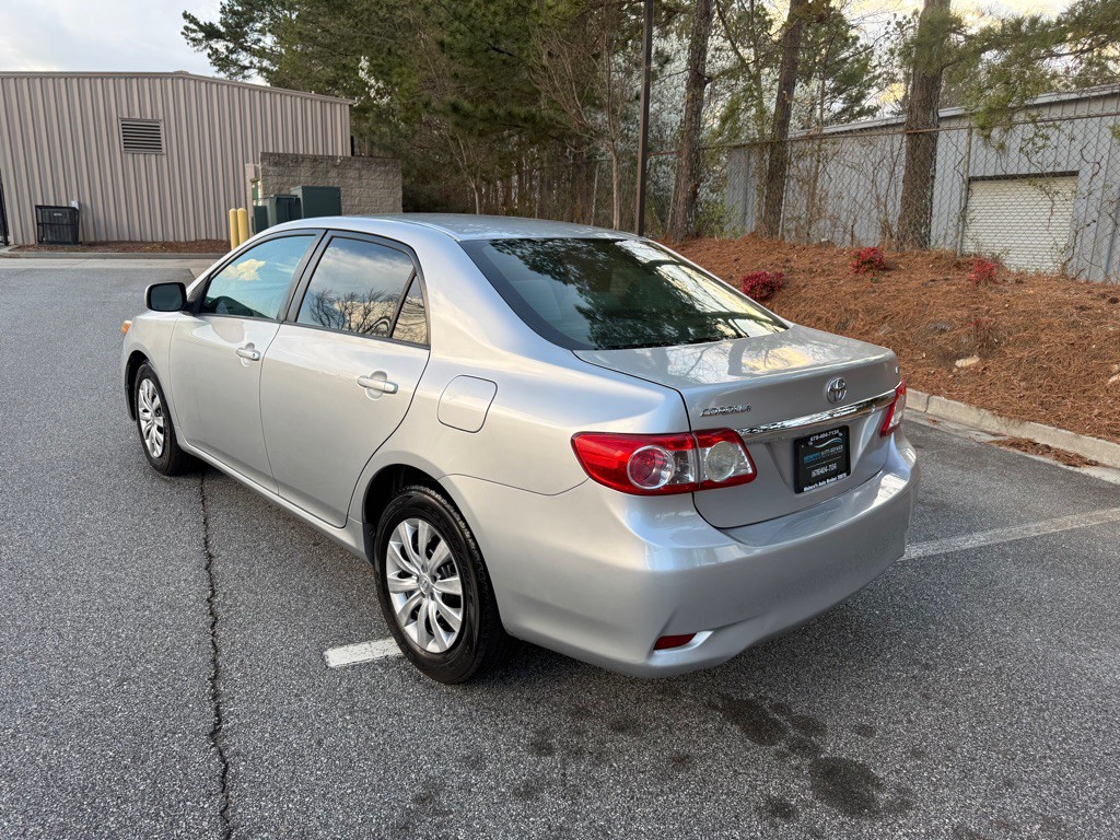 2012 Toyota Corolla Image 5