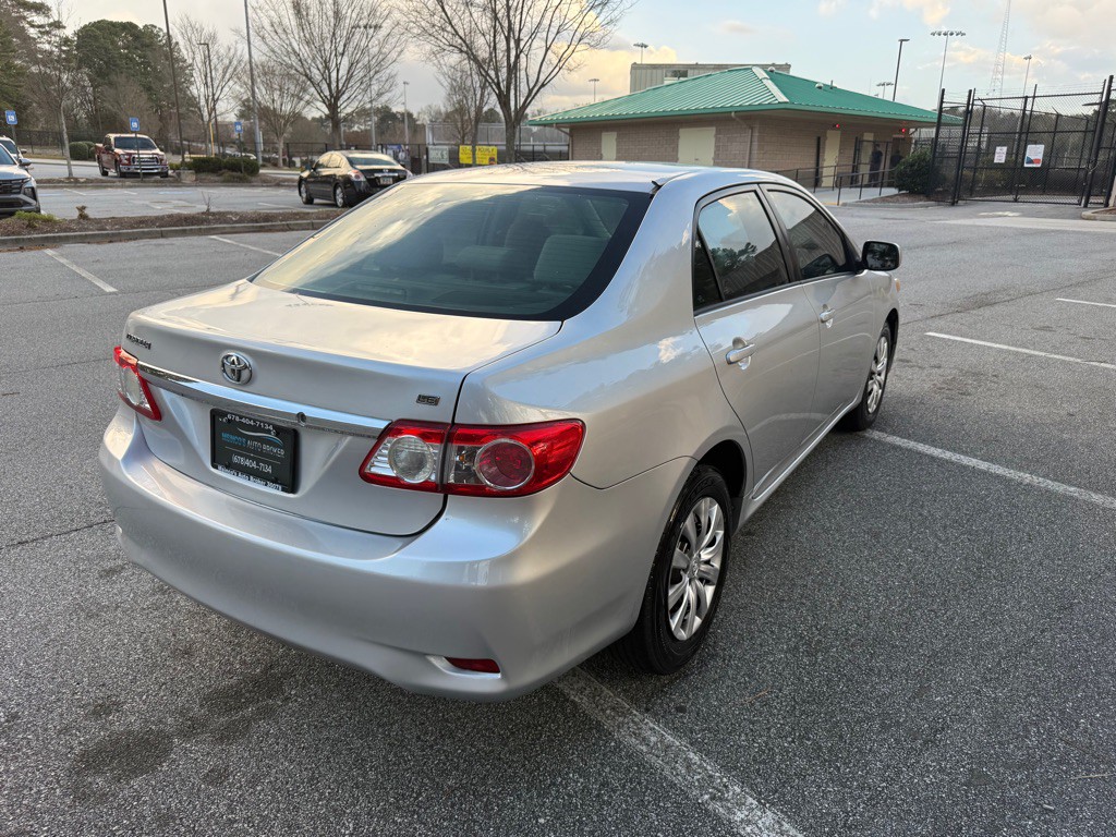 2012 Toyota Corolla Image 8