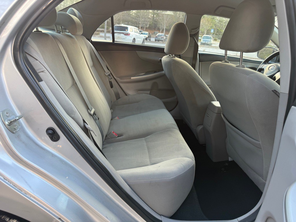 2012 Toyota Corolla Image 17