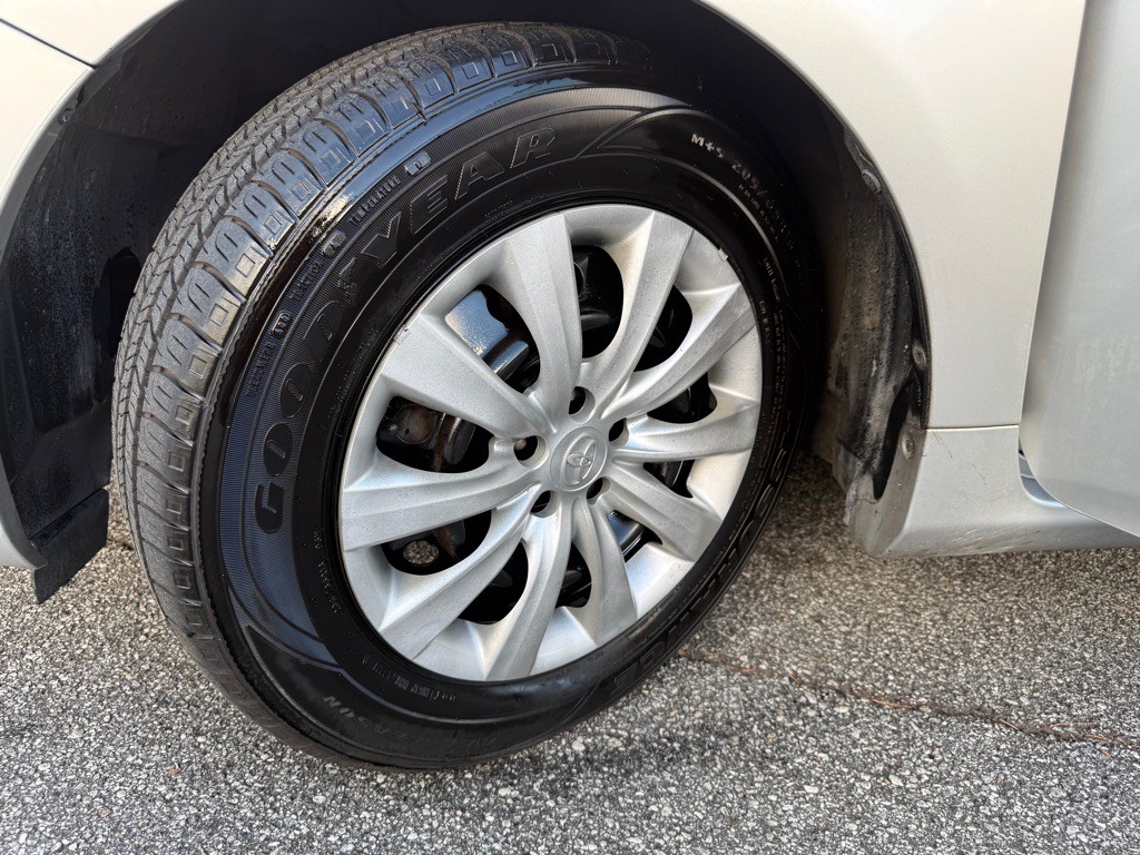 2012 Toyota Corolla Image 22