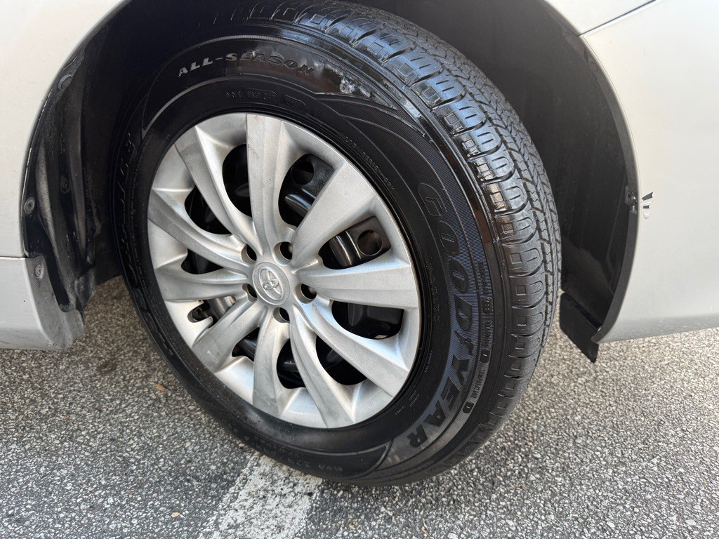 2012 Toyota Corolla Image 25