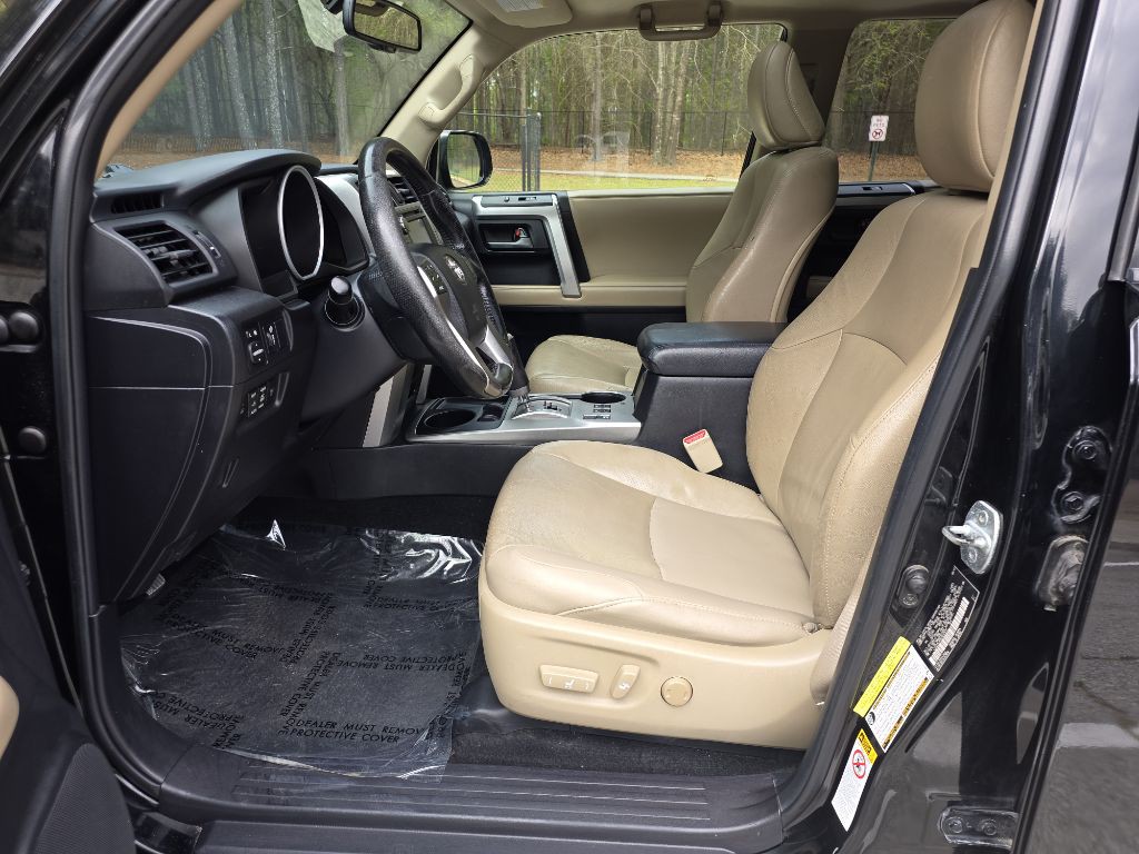 2012 Toyota 4Runner Image 10