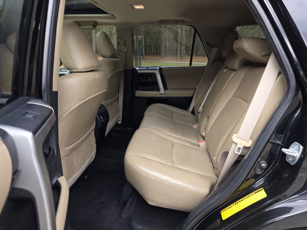 2012 Toyota 4Runner Image 12