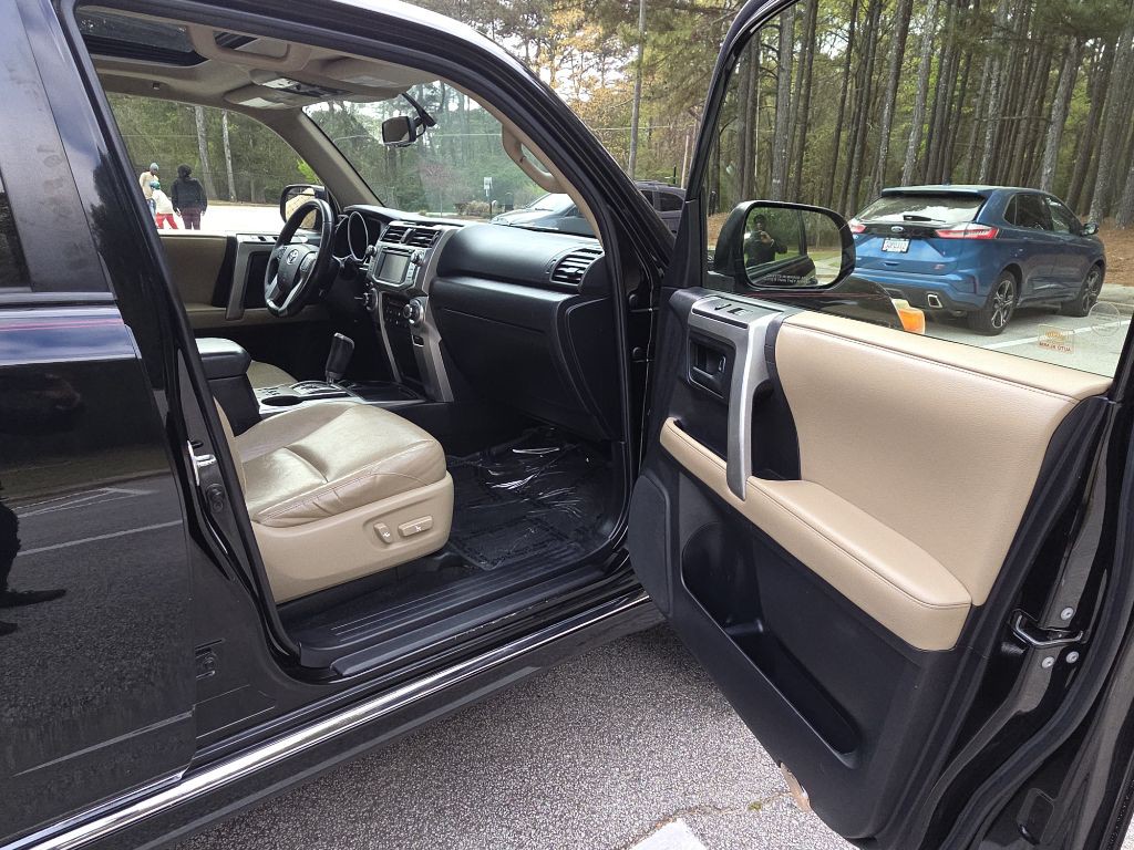 2012 Toyota 4Runner Image 16