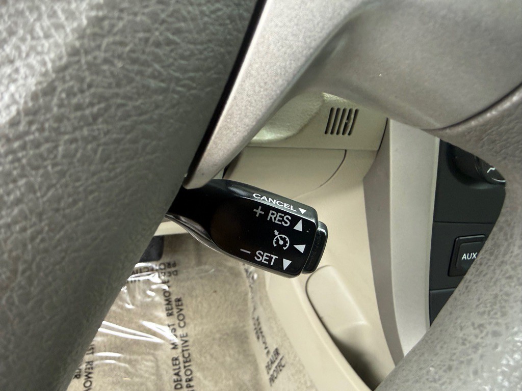 2010 Toyota Corolla Image 31