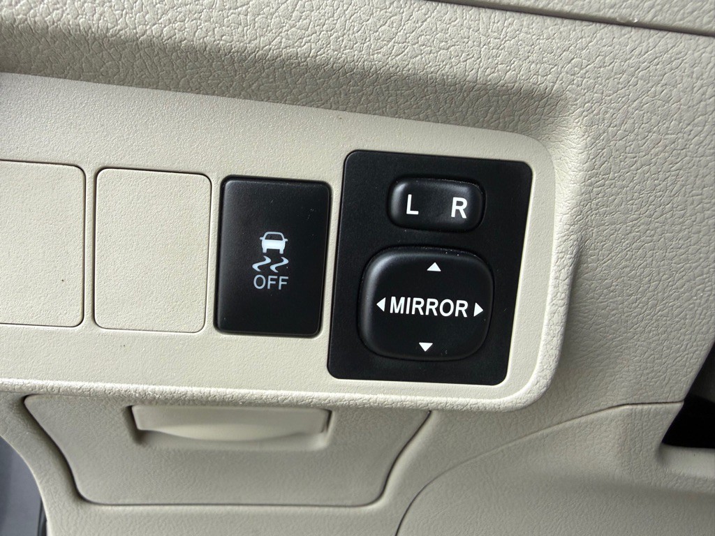 2010 Toyota Corolla Image 33