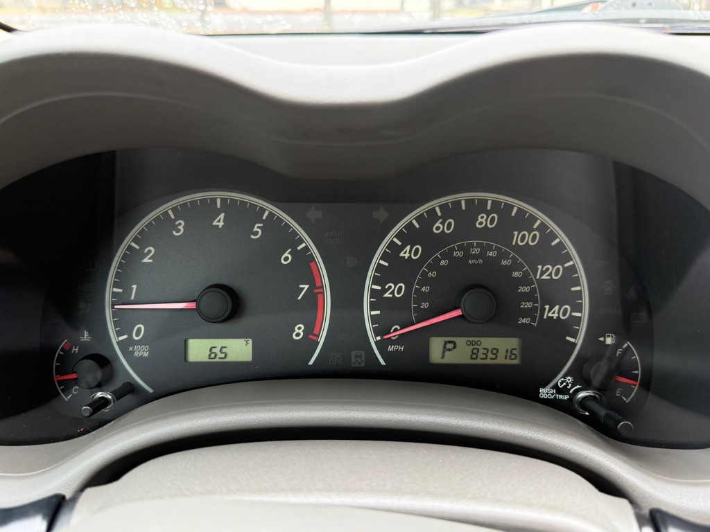 2010 Toyota Corolla Image 34