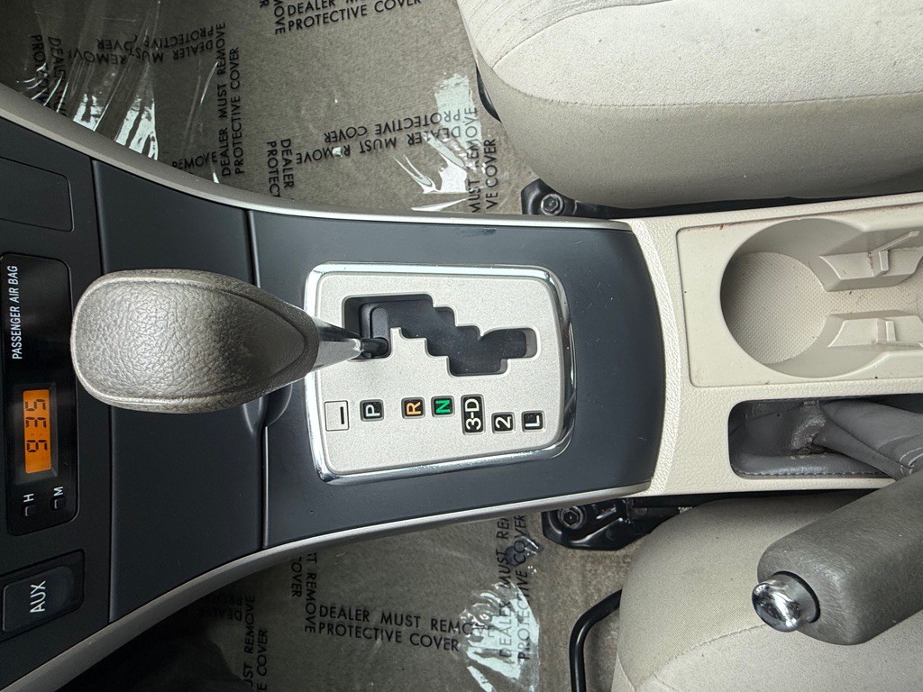 2010 Toyota Corolla Image 38