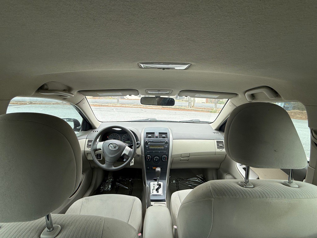 2010 Toyota Corolla Image 41