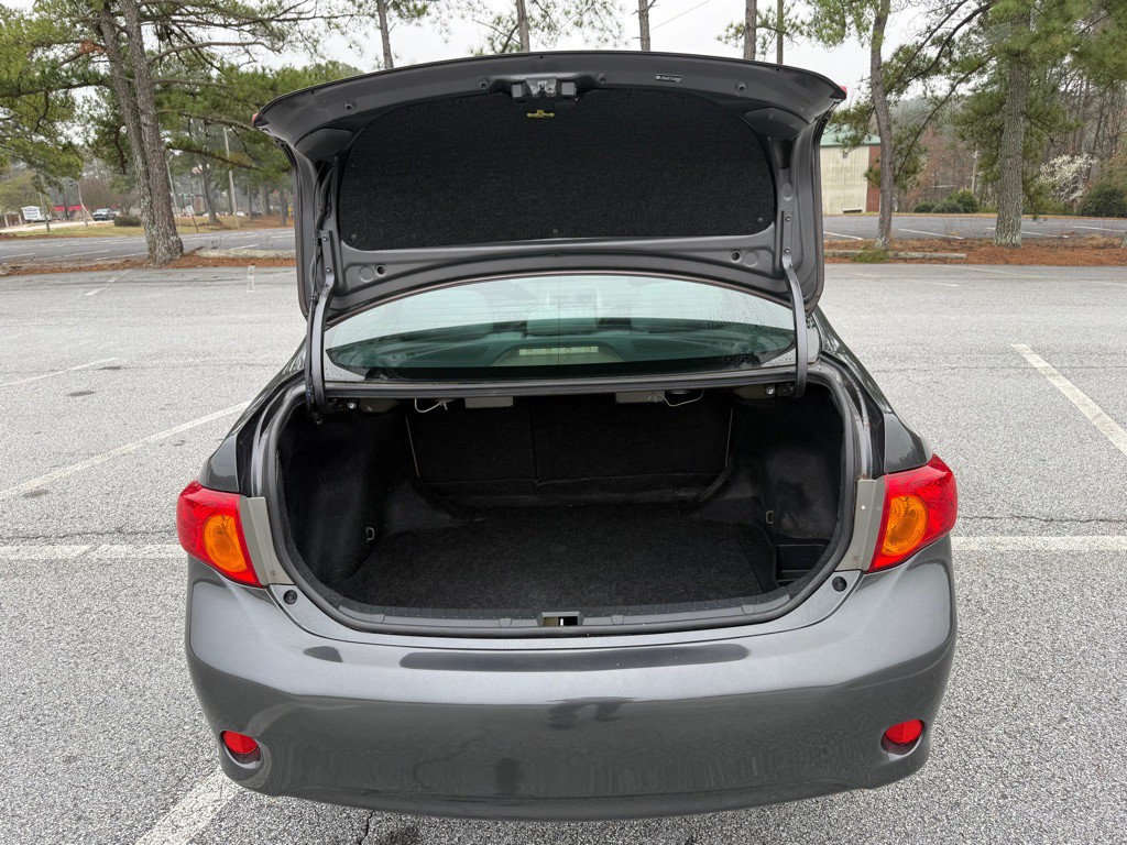 2010 Toyota Corolla Image 13