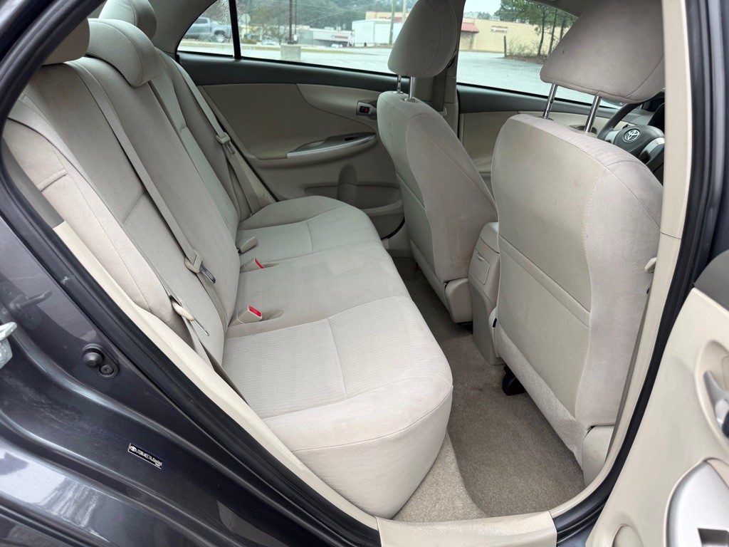 2010 Toyota Corolla Image 15