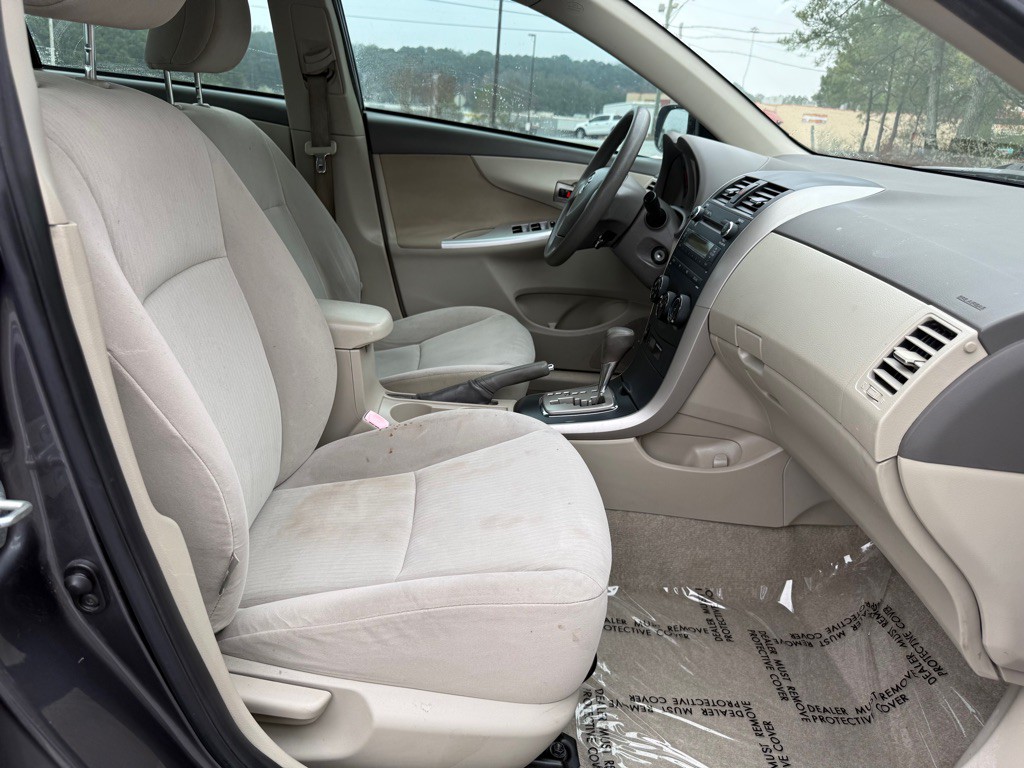 2010 Toyota Corolla Image 17