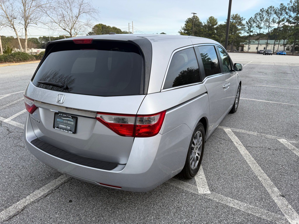 2012 Honda Odyssey Image 8
