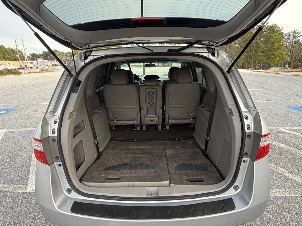 2012 Honda Odyssey Image 18
