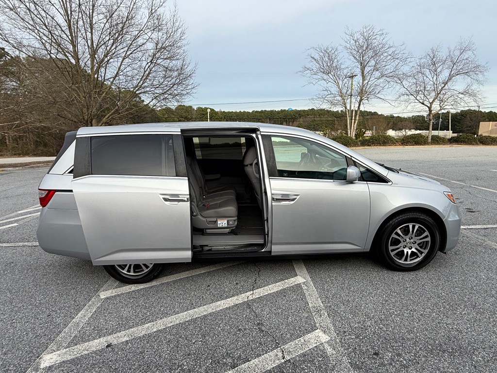 2012 Honda Odyssey Image 20