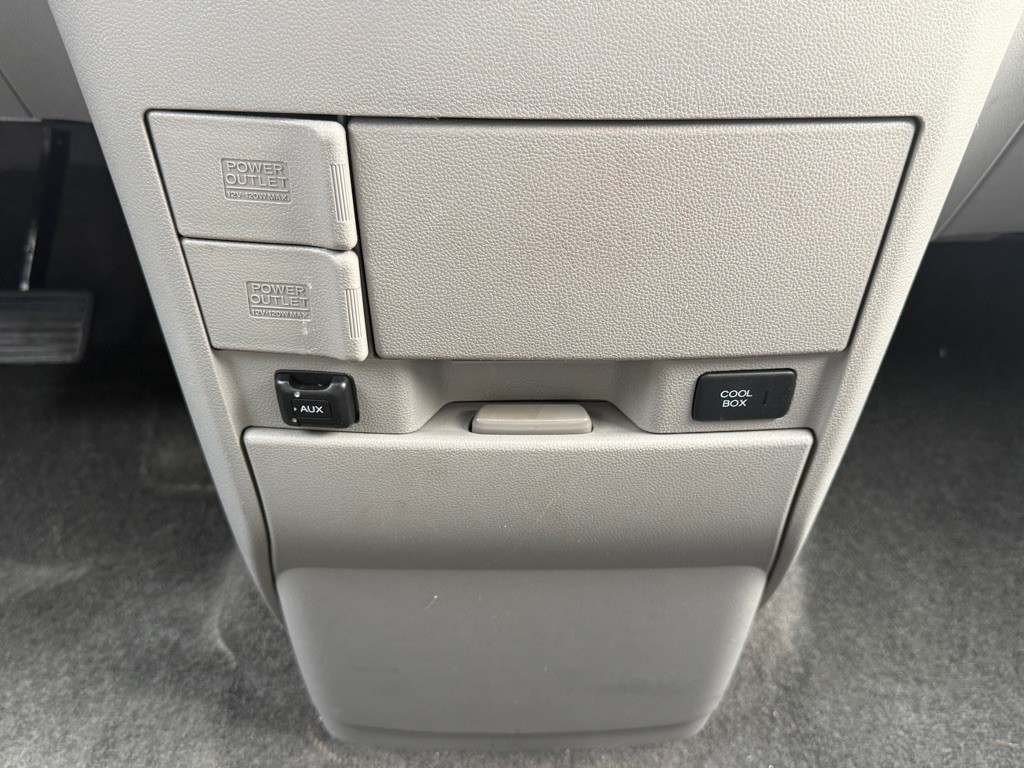 2012 Honda Odyssey Image 50