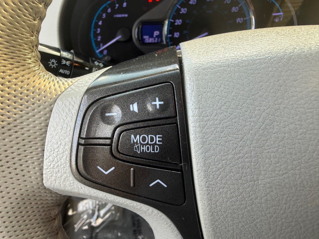 2014 Toyota Sienna Image 37