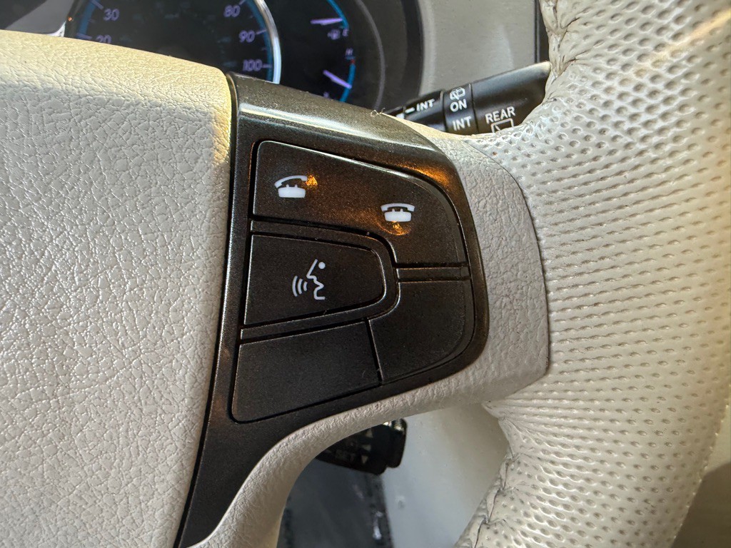 2014 Toyota Sienna Image 38
