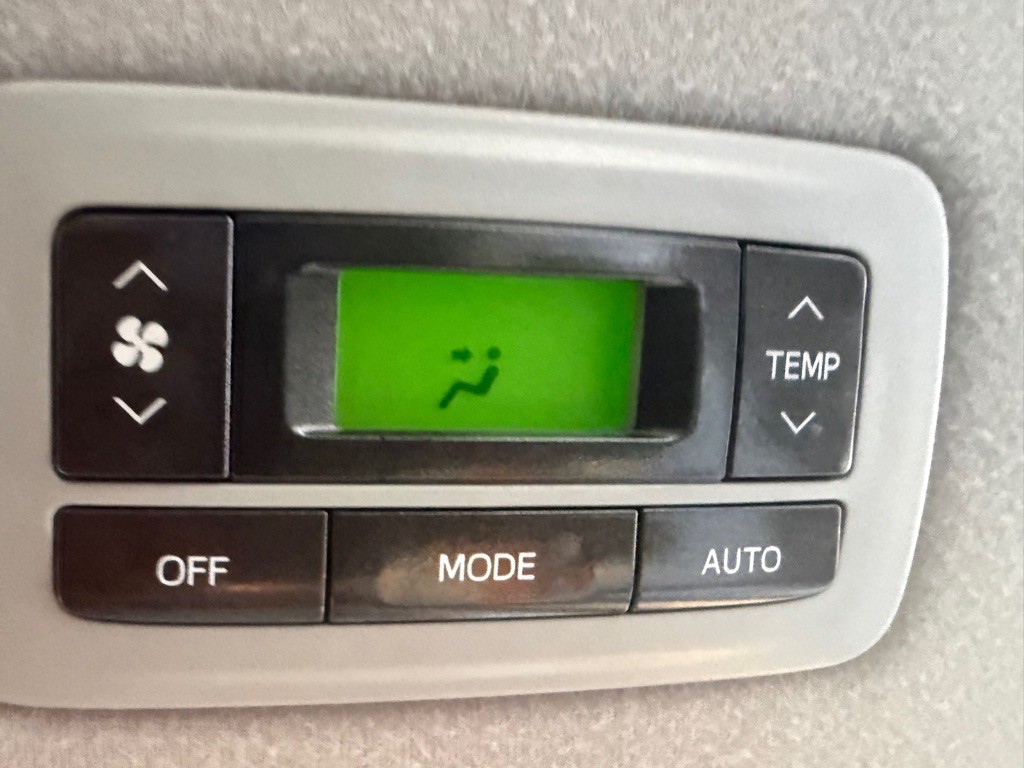 2014 Toyota Sienna Image 59