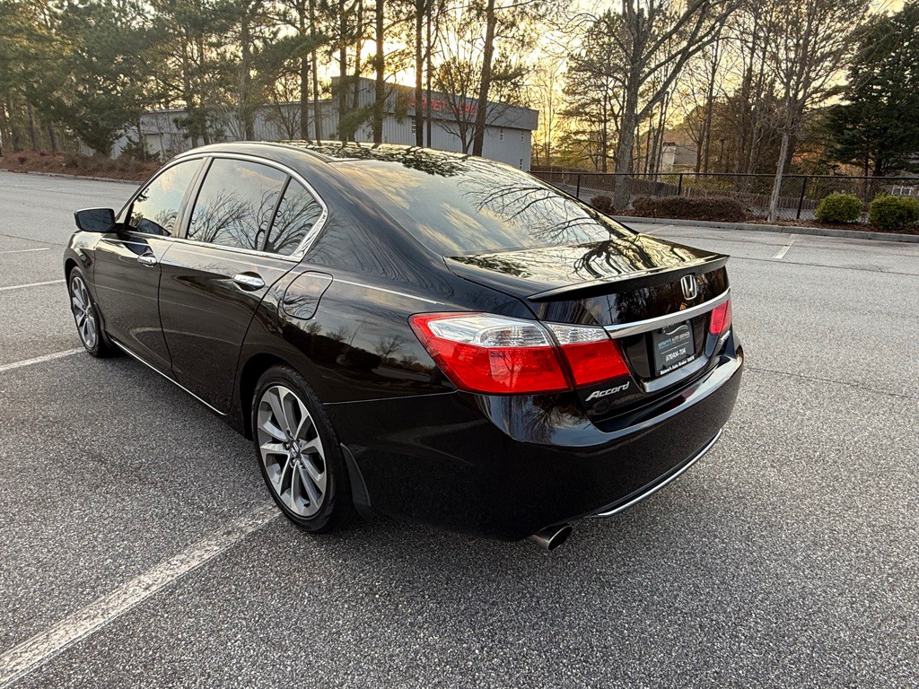 2015 Honda Accord Image 5