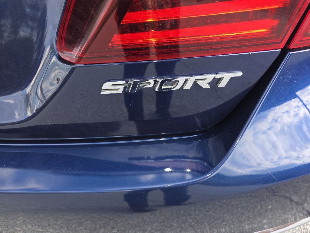 2016 Honda Accord Image 24