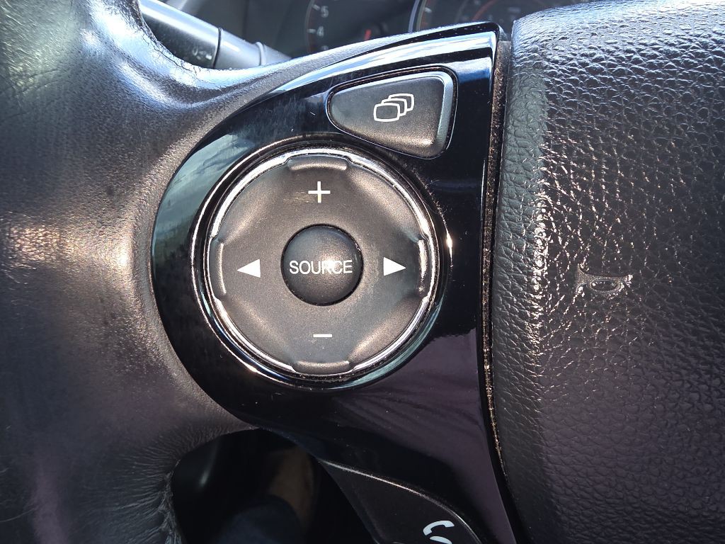 2016 Honda Accord Image 30