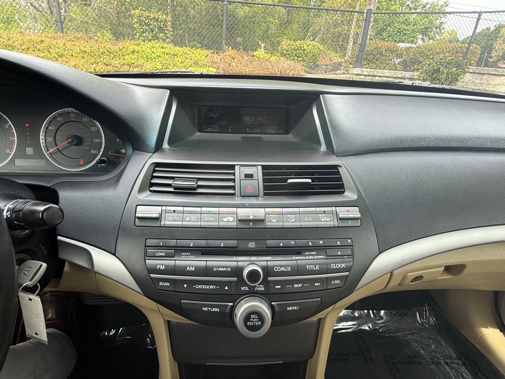 2012 Honda Accord Image 38