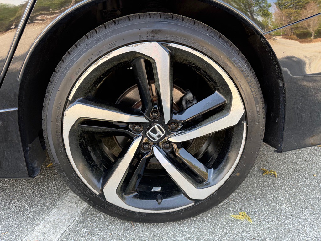 2017 Honda Accord Image 19