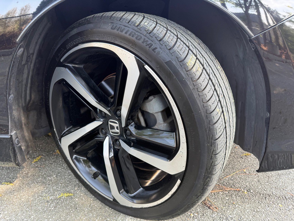 2017 Honda Accord Image 22