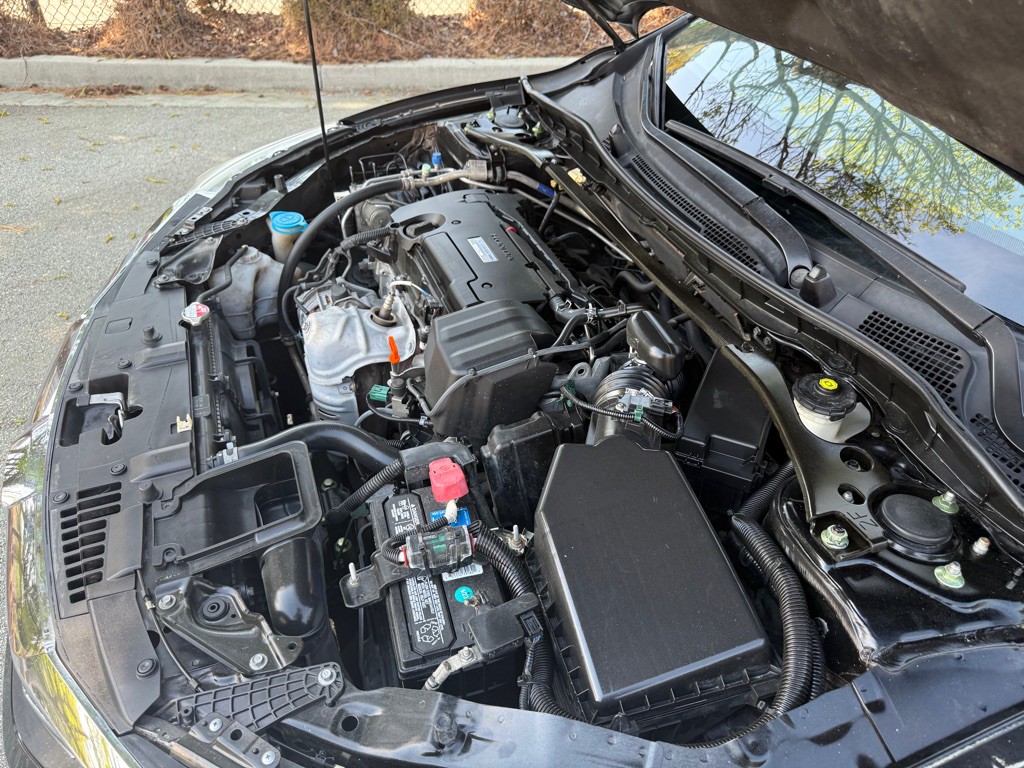 2017 Honda Accord Image 25