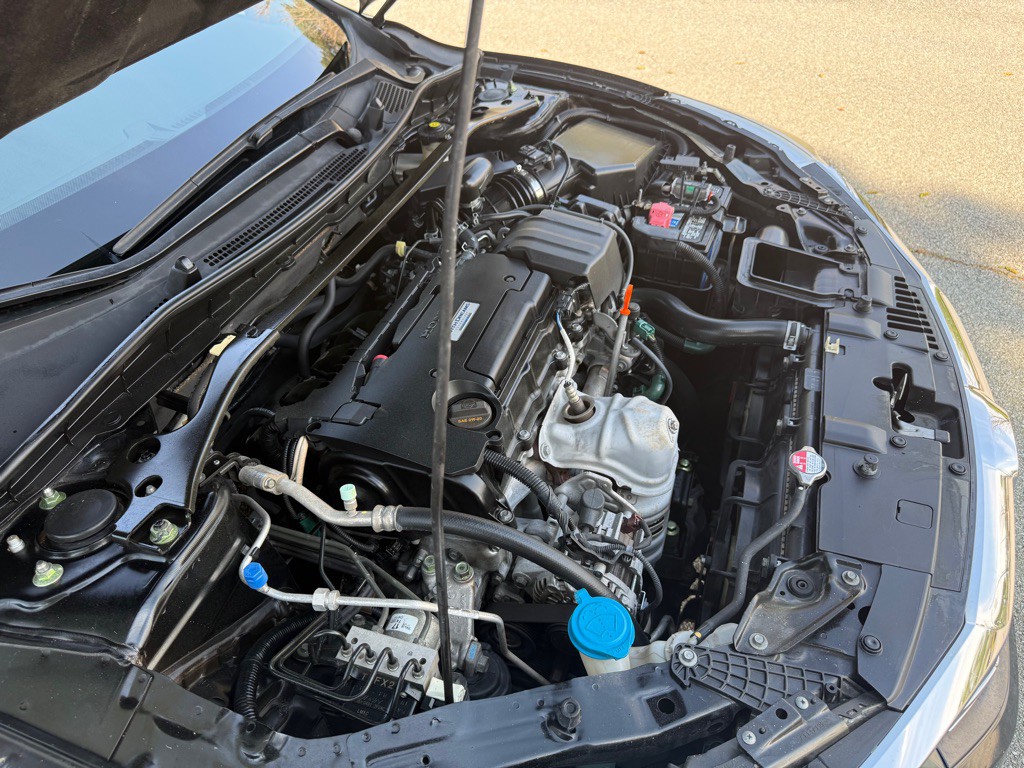 2017 Honda Accord Image 27