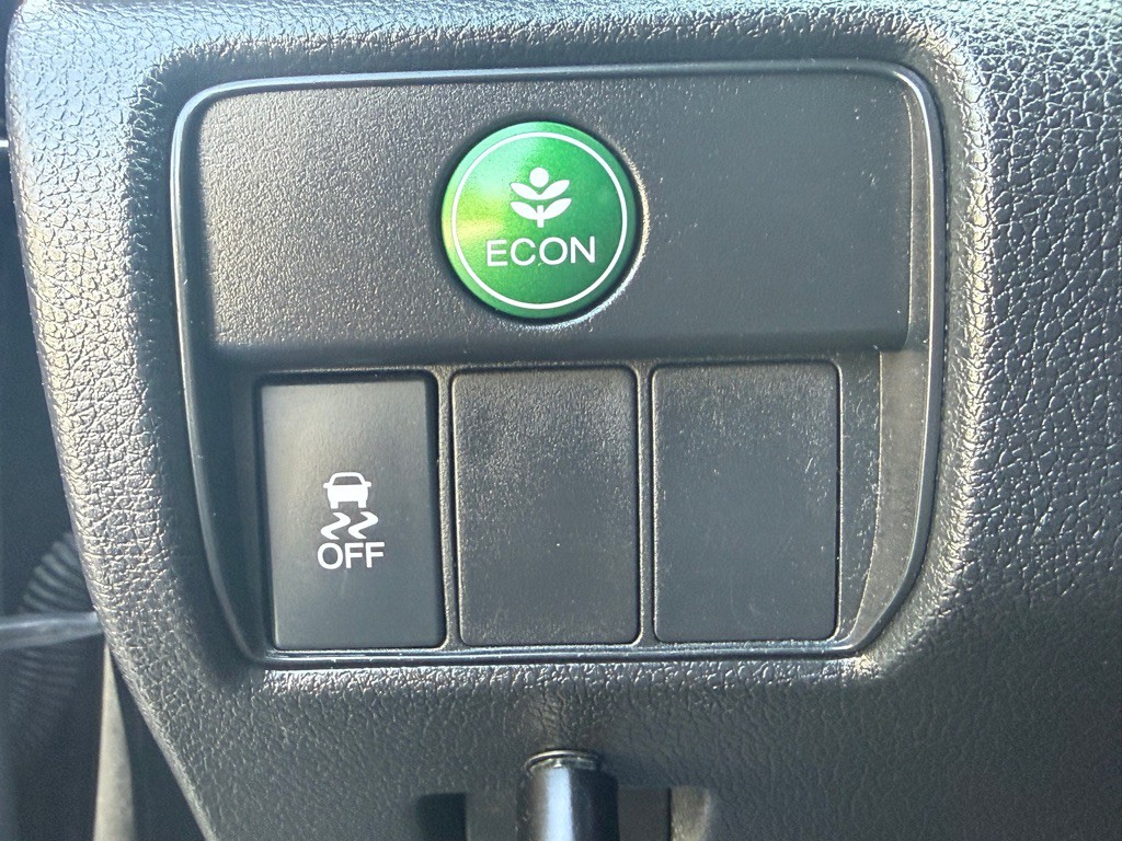 2017 Honda Accord Image 35