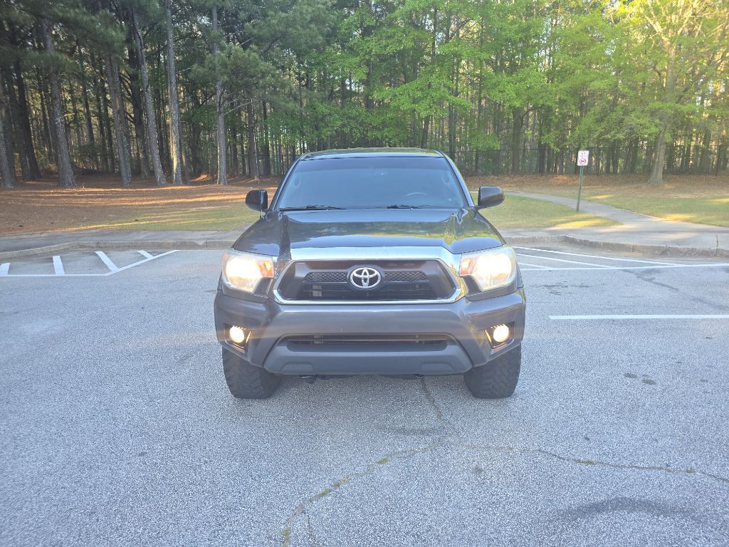 2013 Toyota Tacoma Image 2