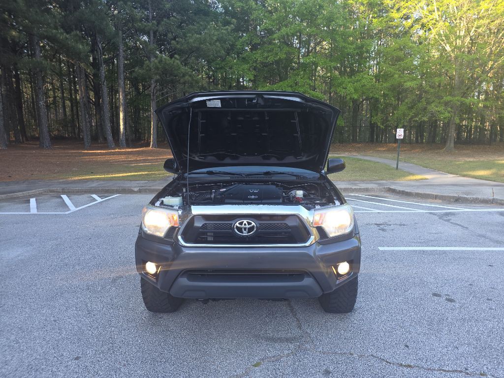 2013 Toyota Tacoma Image 18