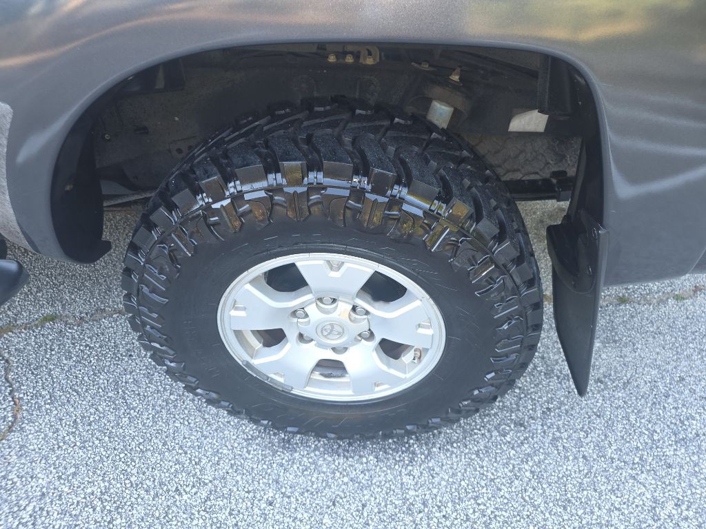 2013 Toyota Tacoma Image 21