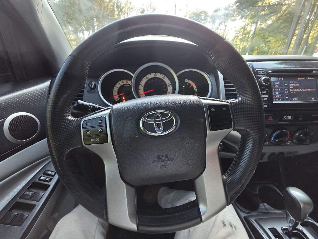 2013 Toyota Tacoma Image 33