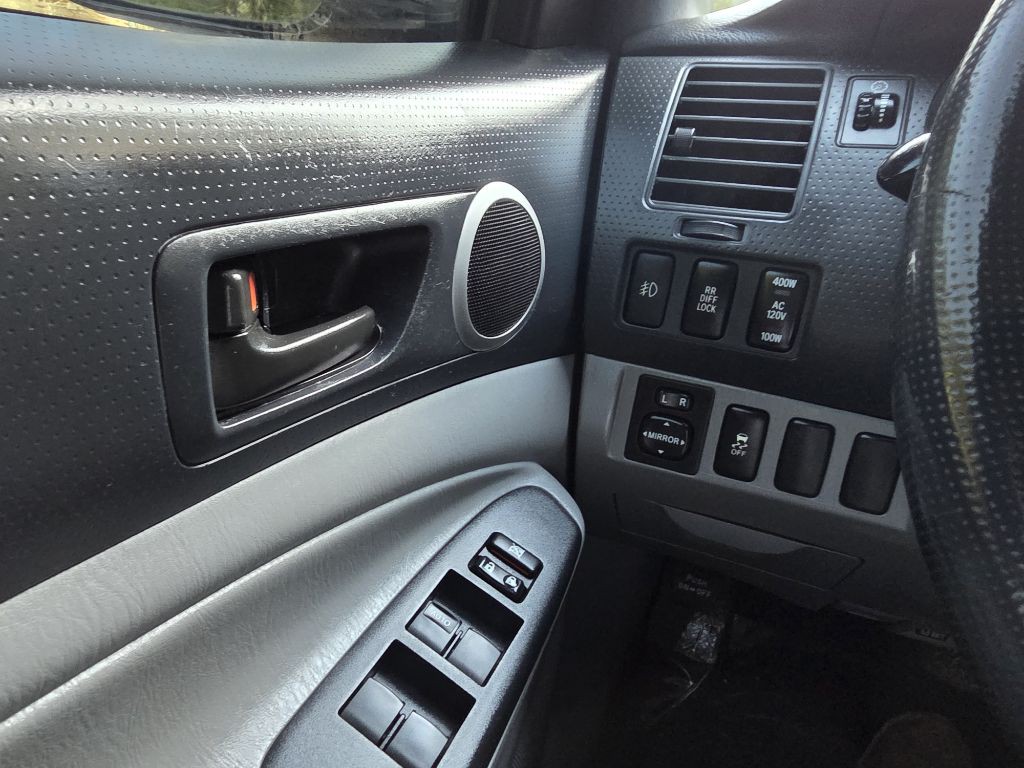 2013 Toyota Tacoma Image 39