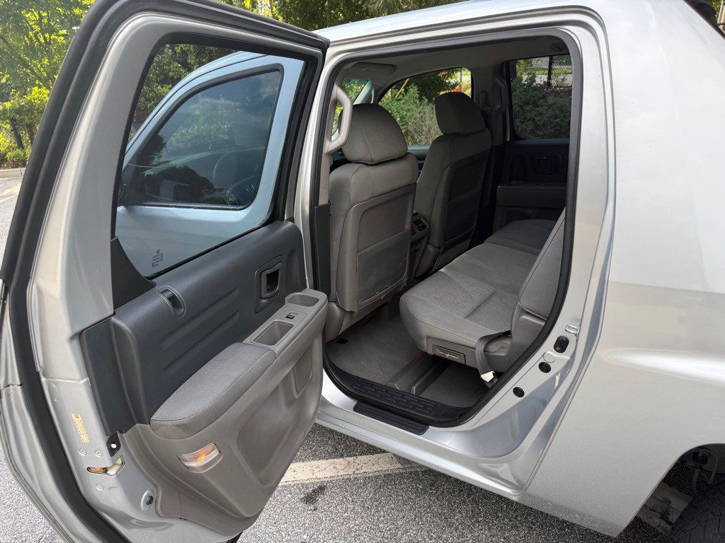 2012 Honda Ridgeline Image 15